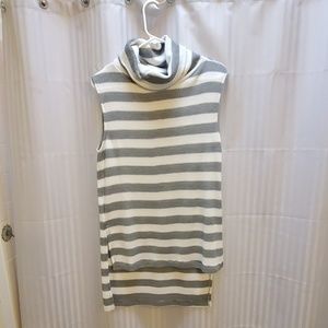 Poof short sleeved top